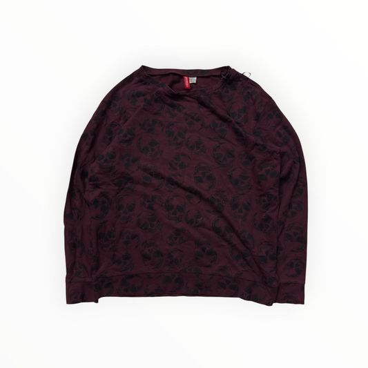 Women’s H&M skulls sweatshirt